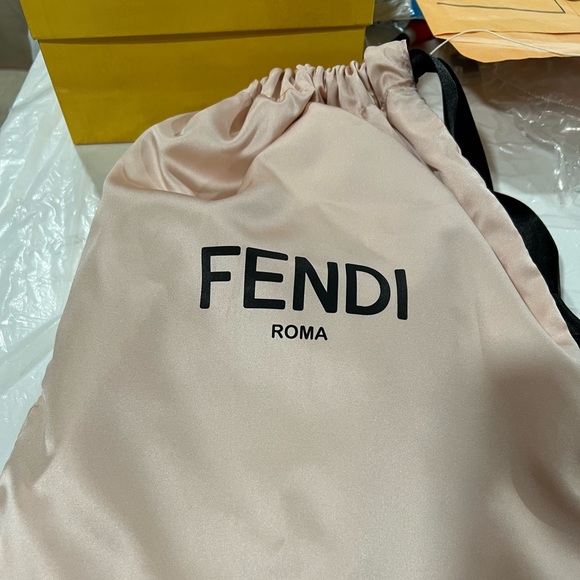 FENDI ZUCCA Signature MONOGRAM Slippers Size 38 - Picture 3 of 12